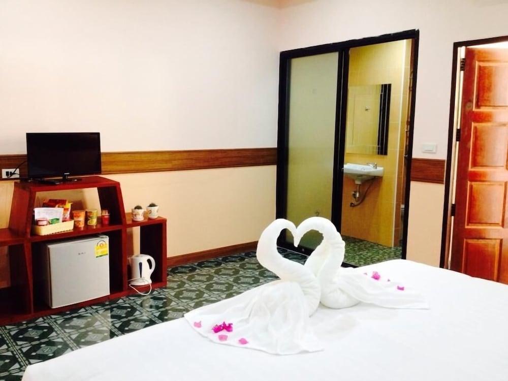 Airport Phuket Garden Resort Таланг Екстер'єр фото